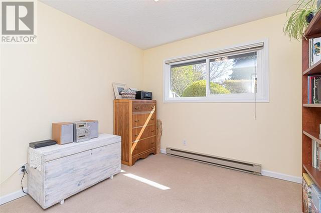 8 - 1184 Clarke Rd, House attached with 2 bedrooms, 1 bathrooms and 1 parking in Central Saanich BC | Image 18
