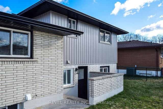2 Florence St, House detached with 3 bedrooms, 2 bathrooms and 5 parking in St. Catharines ON | Image 14