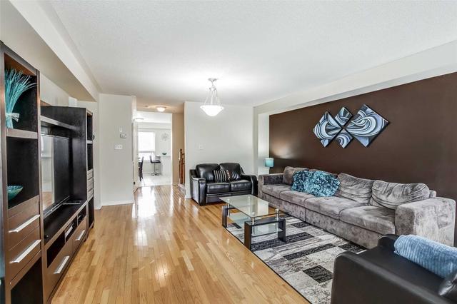 83 Huxtable Lane, House attached with 3 bedrooms, 3 bathrooms and 2 parking in Toronto ON | Image 3
