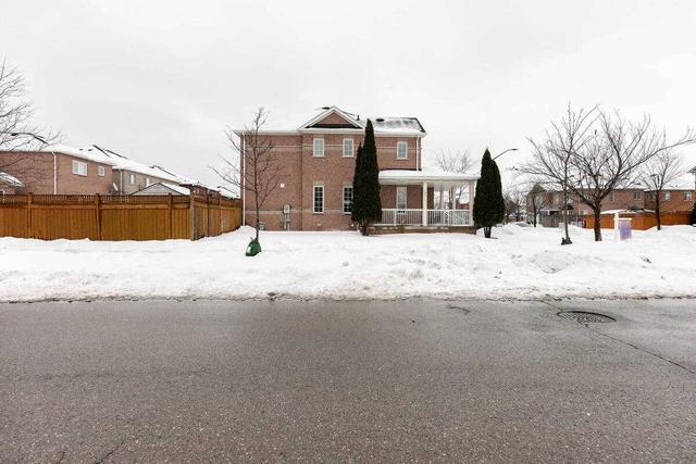 3640 Freeman Terr, House semidetached with 3 bedrooms, 4 bathrooms and 3 parking in Mississauga ON | Image 33