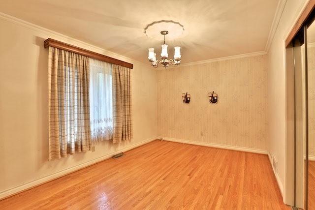 93 Foxhunt Crt, House detached with 2 bedrooms, 2 bathrooms and 4 parking in Mississauga ON | Image 3
