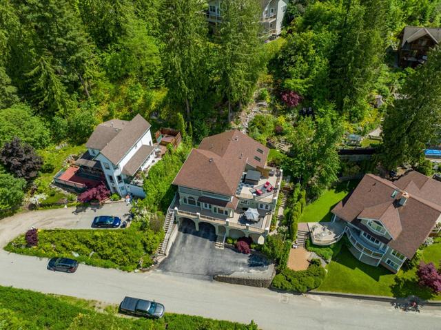 1228 Trevor Street, House detached with 4 bedrooms, 4 bathrooms and 4 parking in Nelson BC | Card Image
