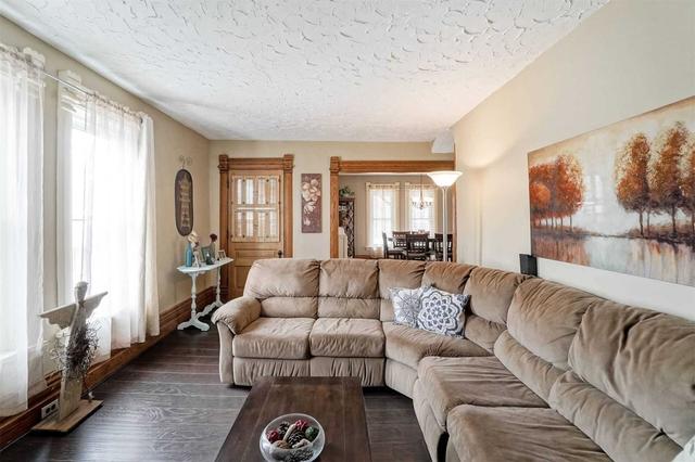 315 Albert St, House detached with 3 bedrooms, 2 bathrooms and 3 parking in Minto ON | Image 4