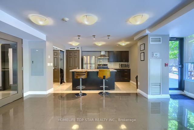 803 - 18 Valley Woods Rd, Condo with 2 bedrooms, 2 bathrooms and 1 parking in Toronto ON | Image 26