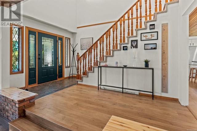 674 Braemar Ave, House detached with 6 bedrooms, 6 bathrooms and 10 parking in North Saanich BC | Image 20