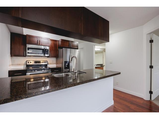 232 - 5660 201a Street, Condo with 2 bedrooms, 1 bathrooms and 2 parking in Langley BC | Image 8