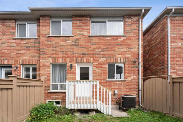80 Barr Cres, House attached with 3 bedrooms, 4 bathrooms and 3 parking in Aurora ON | Image 21
