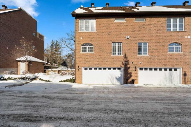 17 White Oaks Rd, Townhouse with 2 bedrooms, 3 bathrooms and 2 parking in Barrie ON | Image 27