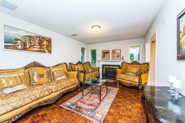 5522 Woodchase Cres, House detached with 3 bedrooms, 4 bathrooms and 5 parking in Mississauga ON | Image 5