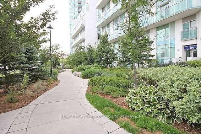 2501 - 3939 Duke Of York Blvd, Condo with 1 bedrooms, 2 bathrooms and 1 parking in Mississauga ON | Image 10
