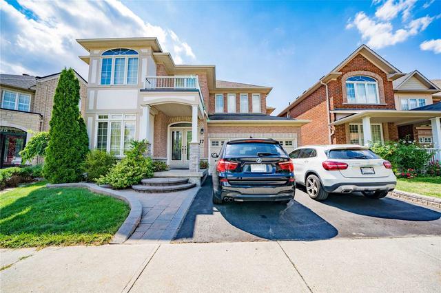 17 Sirius Cres, House detached with 5 bedrooms, 4 bathrooms and 5 parking in Toronto ON | Image 1