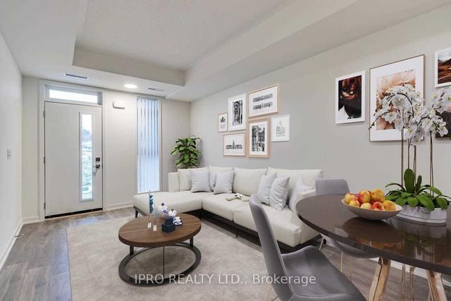 101 - 120 Canon Jackson Dr, Townhouse with 1 bedrooms, 1 bathrooms and 1 parking in Toronto ON | Image 12