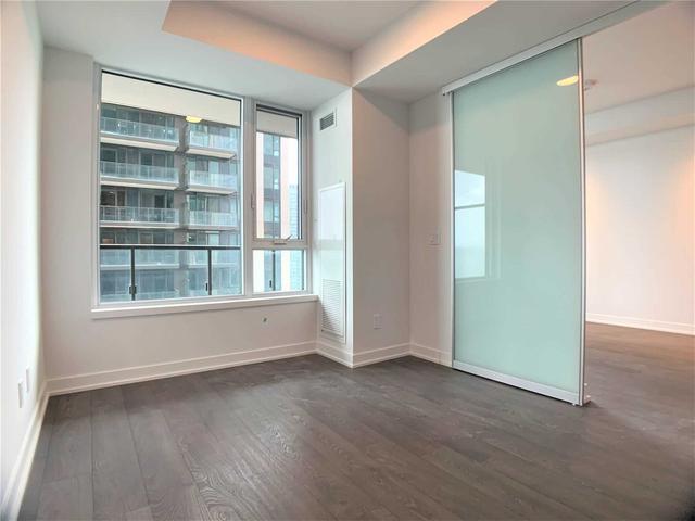 2312 - 1926 Lake Shore Blvd W, Condo with 1 bedrooms, 2 bathrooms and 1 parking in Toronto ON | Image 2