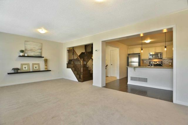 95 Dredge Crt, House attached with 2 bedrooms, 3 bathrooms and 1 parking in Milton ON | Image 7