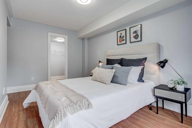 36 - 30 Turntable Cres, Townhouse with 2 bedrooms, 1 bathrooms and 1 parking in Toronto ON | Image 7