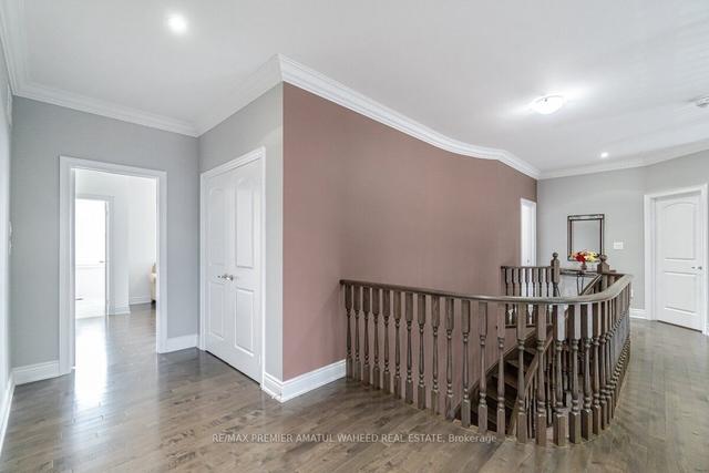 2 Herringbone Cres, House detached with 4 bedrooms, 4 bathrooms and 9 parking in Brampton ON | Image 20