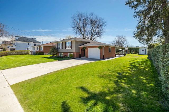 370 Reserve Ave S, House detached with 3 bedrooms, 2 bathrooms and 5 parking in North Perth ON | Image 1