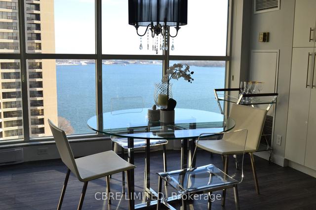2402 - 99 Harbour Sq, Condo with 2 bedrooms, 2 bathrooms and 0 parking in Toronto ON | Image 16