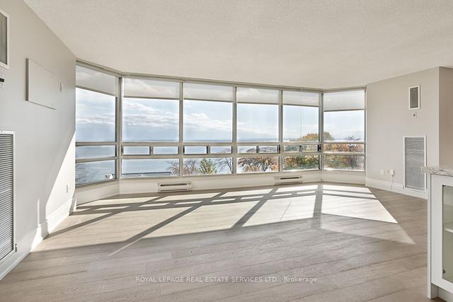 508 - 2180 Marine Dr, Condo with 3 bedrooms, 2 bathrooms and 1 parking in Oakville ON | Image 4