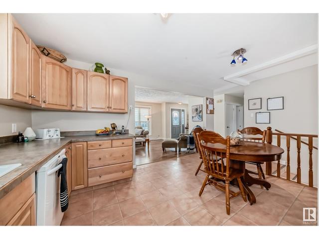 14 Falcon Cr, House detached with 4 bedrooms, 2 bathrooms and 4 parking in St. Albert AB | Image 24