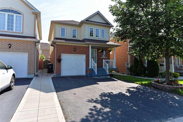 11 Madronna Gdns, House detached with 3 bedrooms, 3 bathrooms and 1 parking in Brampton ON | Image 1