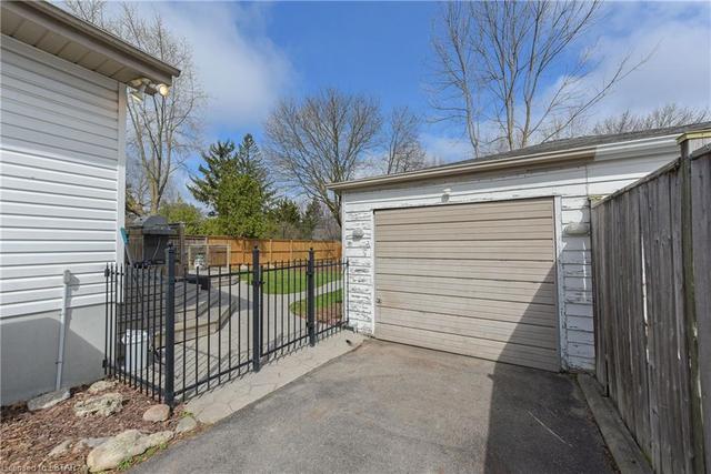 90 Iroquois Avenue, House detached with 3 bedrooms, 2 bathrooms and 3 parking in London ON | Image 46