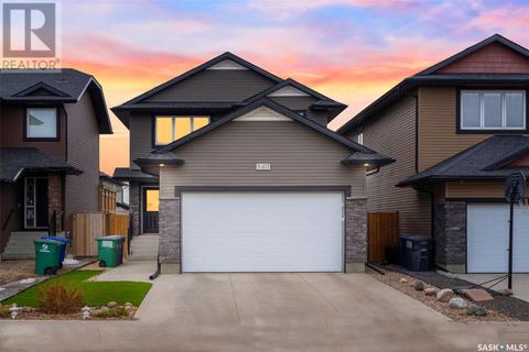 471 Veltkamp Crescent, House detached with 3 bedrooms, 4 bathrooms and null parking in Saskatoon SK | Card Image