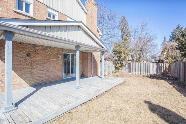 1 Sylvestre Sq, House detached with 4 bedrooms, 6 bathrooms and 4 parking in Toronto ON | Image 21