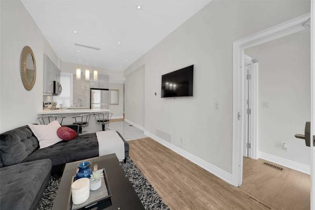 8 D'arcy St, House attached with 4 bedrooms, 3 bathrooms and 0 parking in Toronto ON | Image 38