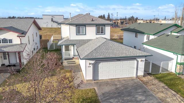 8166 107 Street, House detached with 3 bedrooms, 3 bathrooms and 2 parking in Grande Prairie AB | Image 1