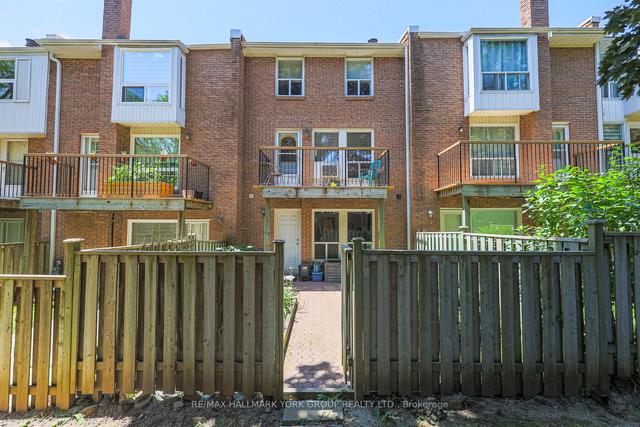 19 Edgar Woods Rd, Townhouse with 3 bedrooms, 3 bathrooms and 2 parking in Toronto ON | Image 24