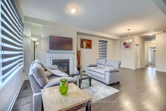 27 Garland Ave, House detached with 4 bedrooms, 3 bathrooms and 6 parking in Cambridge ON | Image 5