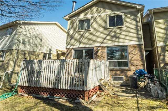36 O'halloran Cres, House attached with 3 bedrooms, 2 bathrooms and 2 parking in Toronto ON | Image 19