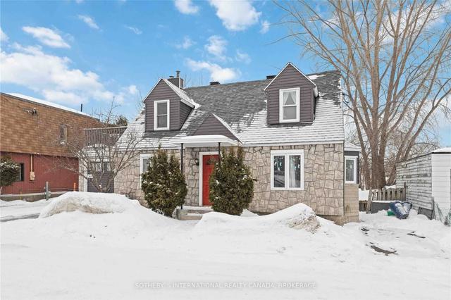 259 Bradley Ave, House detached with 4 bedrooms, 3 bathrooms and 3 parking in Ottawa ON | Image 9
