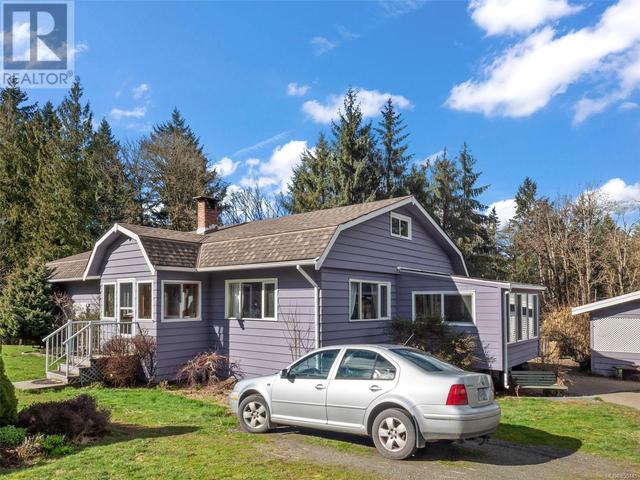 4990 Wilson Rd, House other with 2 bedrooms, 2 bathrooms and 4 parking in Cowichan Valley E BC | Image 2