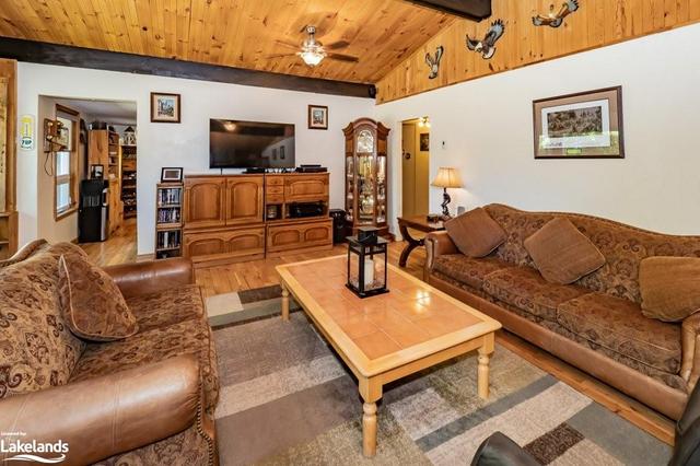 1197 South Kahshe Lake Road, House detached with 3 bedrooms, 1 bathrooms and 6 parking in Gravenhurst ON | Image 9