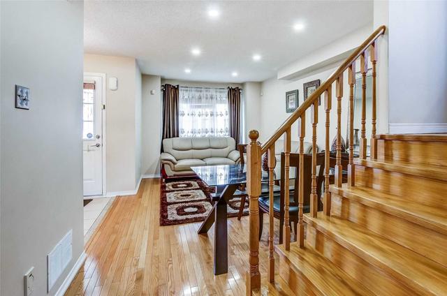 5447 Longford Dr, House semidetached with 4 bedrooms, 4 bathrooms and 3 parking in Mississauga ON | Image 37