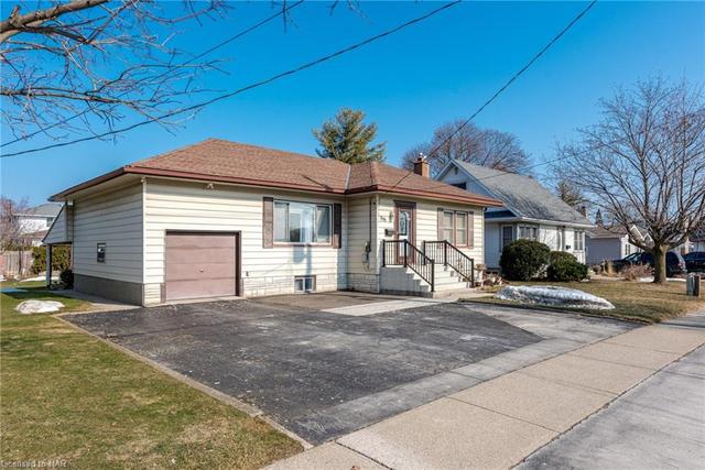355 Linwell Road, House detached with 3 bedrooms, 2 bathrooms and 4 parking in St. Catharines ON | Image 1