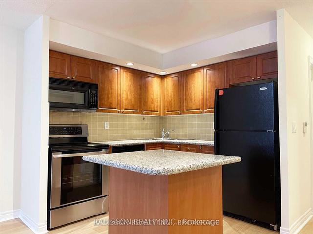 303 - 33 Cox Blvd, Condo with 1 bedrooms, 1 bathrooms and 1 parking in Markham ON | Image 3