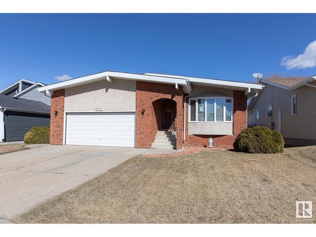 2212 133a Av Nw, House detached with 5 bedrooms, 3 bathrooms and null parking in Edmonton AB | Image 2