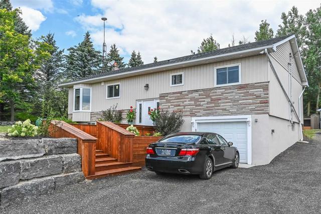 5527 Trafalgar Rd, House detached with 3 bedrooms, 2 bathrooms and 12 parking in Erin ON | Image 1