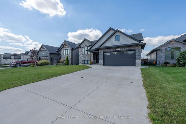 443 Oozloffsky St, House detached with 3 bedrooms, 3 bathrooms and 6 parking in Petrolia ON | Image 12