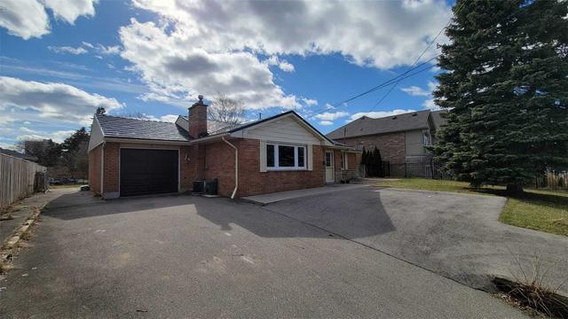 538 Dynes Rd, House detached with 3 bedrooms, 2 bathrooms and 6 parking in Burlington ON | Image 4