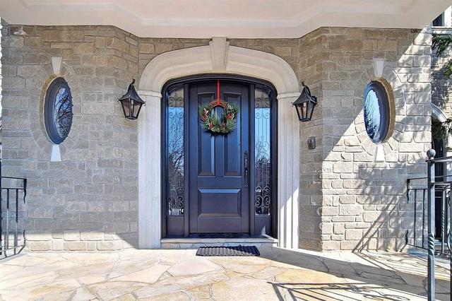 41 Honey Locust Crt, House detached with 5 bedrooms, 8 bathrooms and 24 parking in Vaughan ON | Image 38