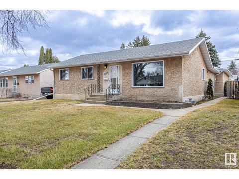 3629 107 Av Nw, House detached with 5 bedrooms, 2 bathrooms and 4 parking in Edmonton AB | Card Image
