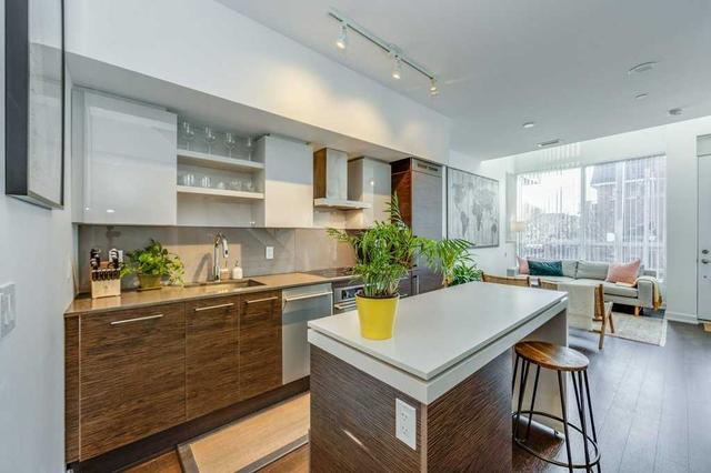 107 - 1030 King St W, Townhouse with 1 bedrooms, 2 bathrooms and 0 parking in Toronto ON | Image 1