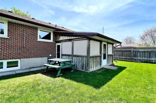 656 Buchan Ave, House detached with 3 bedrooms, 3 bathrooms and 4 parking in Oshawa ON | Image 32