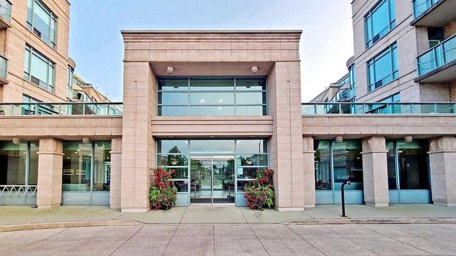 111 - 35 Boardwalk Dr, Condo with 3 bedrooms, 2 bathrooms and 3 parking in Toronto ON | Image 14