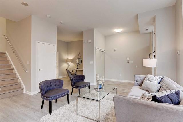 g15 - 18 Telegram Mews, Townhouse with 3 bedrooms, 3 bathrooms and 2 parking in Toronto ON | Image 3
