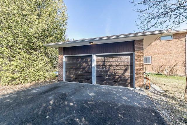15865 Dufferin St, House detached with 5 bedrooms, 3 bathrooms and 14 parking in King ON | Image 28